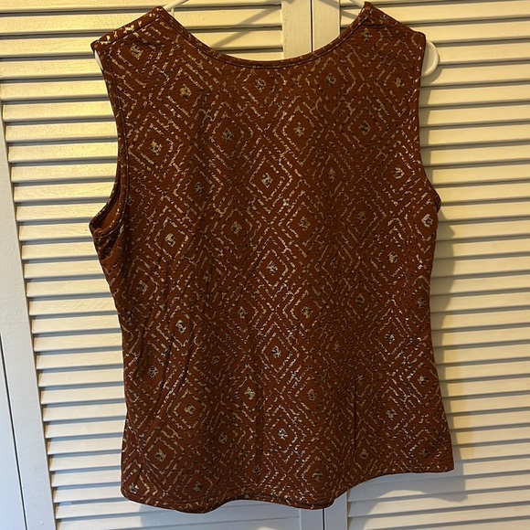 Boho flowy tank top with gold Aztec design - Picture 4 of 6